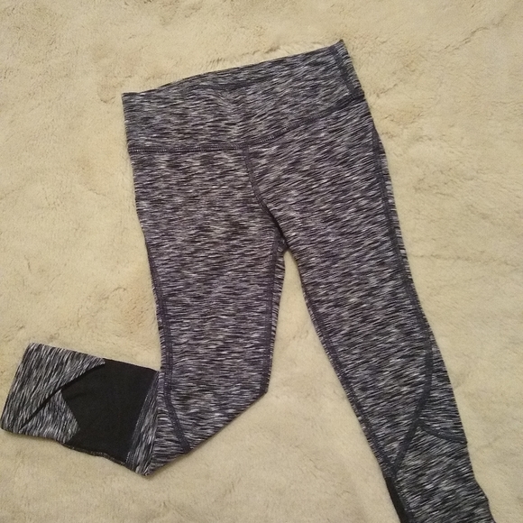 Athletic outfit - Picture 4 of 4